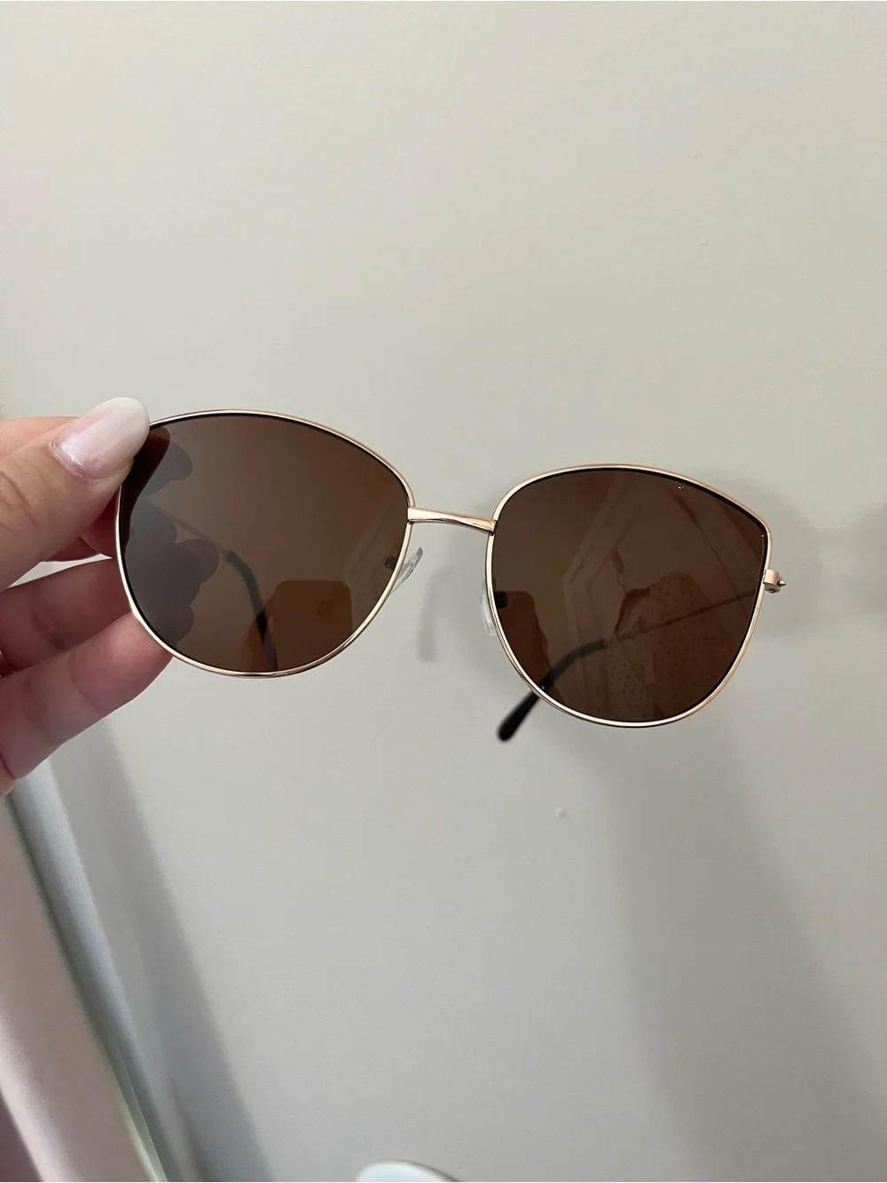 Classic Cat-Eye Metal Frame Sunglasses - Gold with Brown Lenses